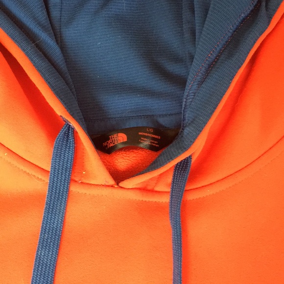North Face Men’s Pullover Sweatshirt - Picture 4 of 5